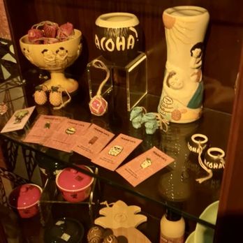 Trader Vic's - Aloha - Hawaiian Near Me - Emeryville, California