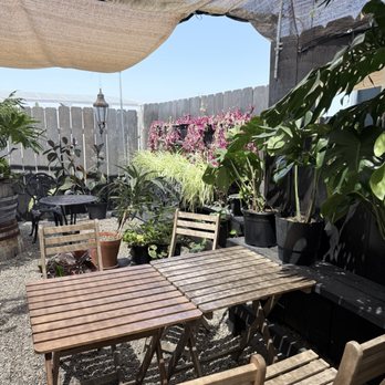 Cafecito On Palm - Garden and seating - Coffee & Tea Near Me - San Diego, California Cafecito On Palm - Garden and seating - Coffee & Tea Near Me - San Diego, California