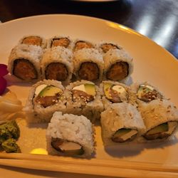 Ichiban - Philadelphia roll and spicy salmon