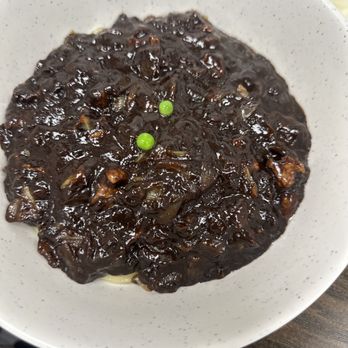 Jin Jja Roo - Black bean noodles - Korean Near Me - Gardena, California