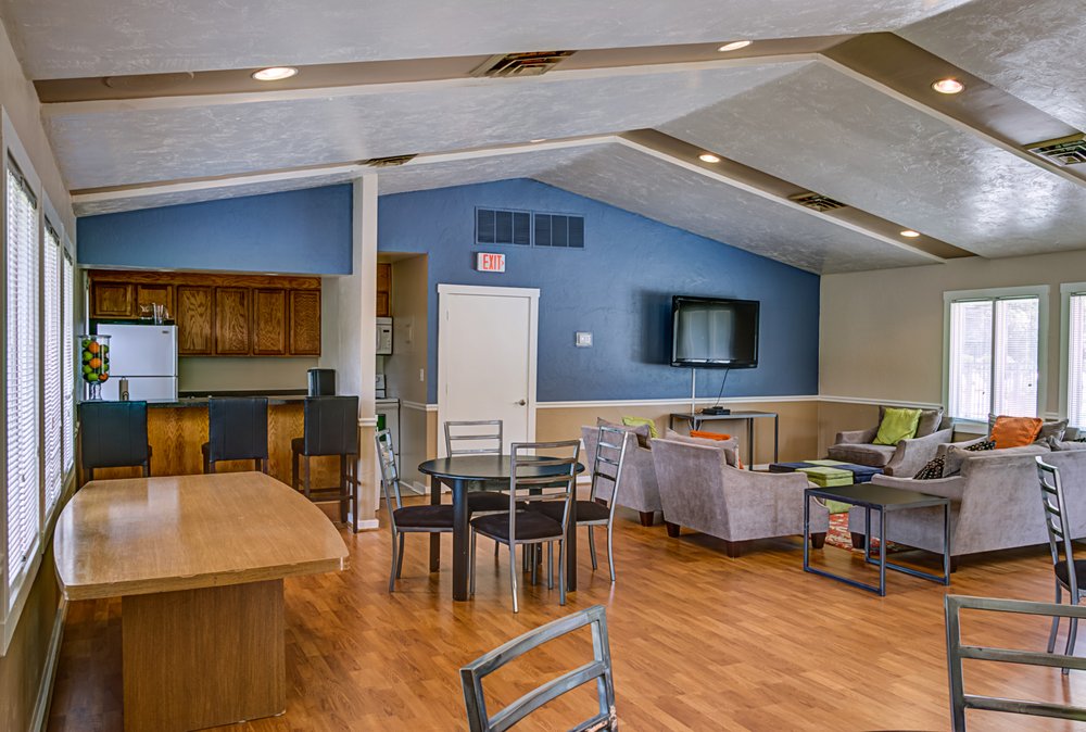 WALDEN POND APARTMENT HOMES Updated August 2024 22 Reviews 1400A