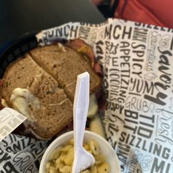 Schweini's Delicatessen
