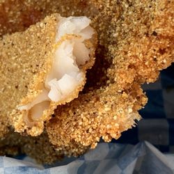 Mama's Soul Foods - Fried Catfish (2 pcs)