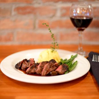 Mackie’s Bar and Grill