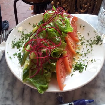 La Croissanterie Figaro - Salad entrée as part of the lunch special - Bakeries Near Me - Outremont, Quebec La Croissanterie Figaro - Salad entrée as part of the lunch special - Bakeries Near Me - Outremont, Quebec