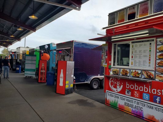 The Yard Food Park by null