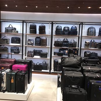 tumi dadeland
