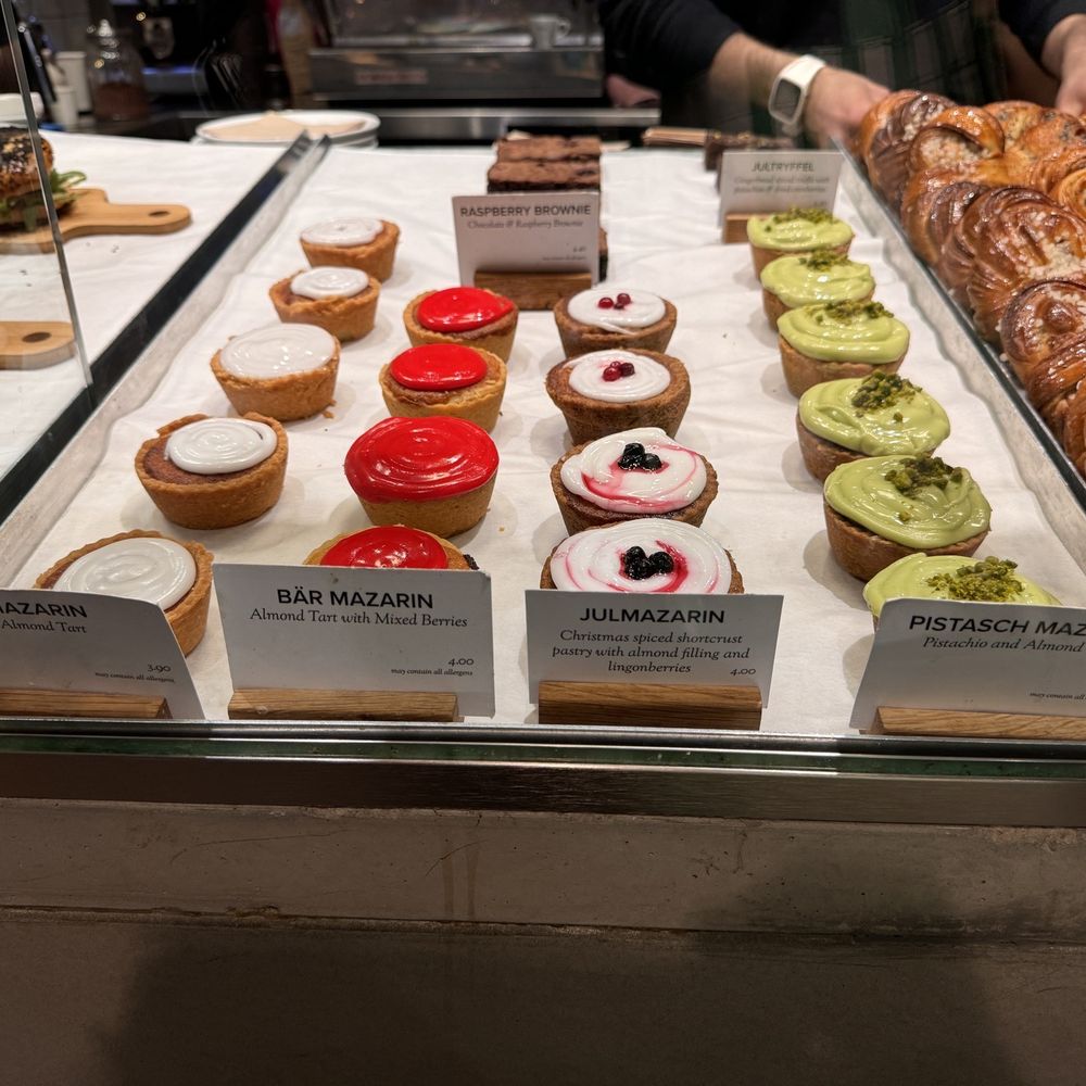Soderberg Soho - Bakeries Near Me - London, XGL