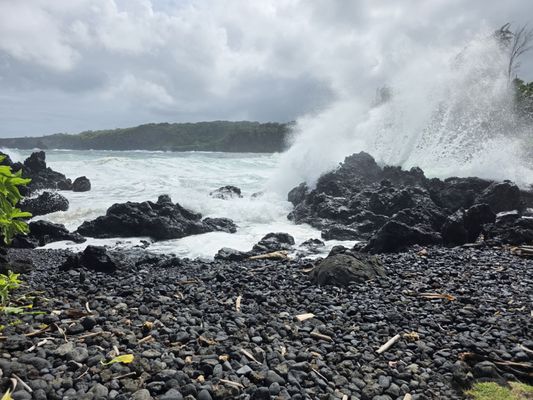 Keanae Lookout by null