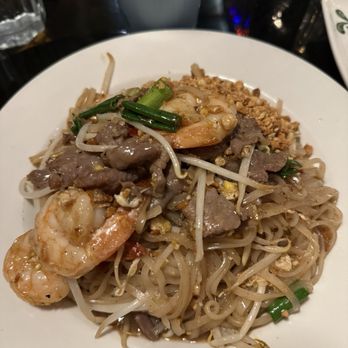Sivalai Thai Cuisine - beef and shrimp pad thai - Thai Near Me - Dartmouth, Massachusetts Sivalai Thai Cuisine - beef and shrimp pad thai - Thai Near Me - Dartmouth, Massachusetts