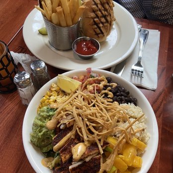Fred's Restaurant - Chicken and Southwest Chicken & Black Bean Bowl Grilled Chicken Sandwich - Breakfast & Brunch Near Me - New York, New York Fred's Restaurant - Chicken and Southwest Chicken & Black Bean Bowl Grilled Chicken Sandwich - Breakfast & Brunch Near Me - New York, New York