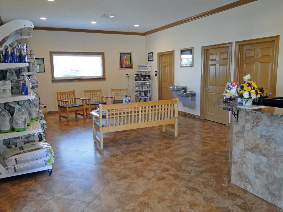 ANIMAL MEDICAL CLINIC Updated October 2024 12 Photos & 10 Reviews