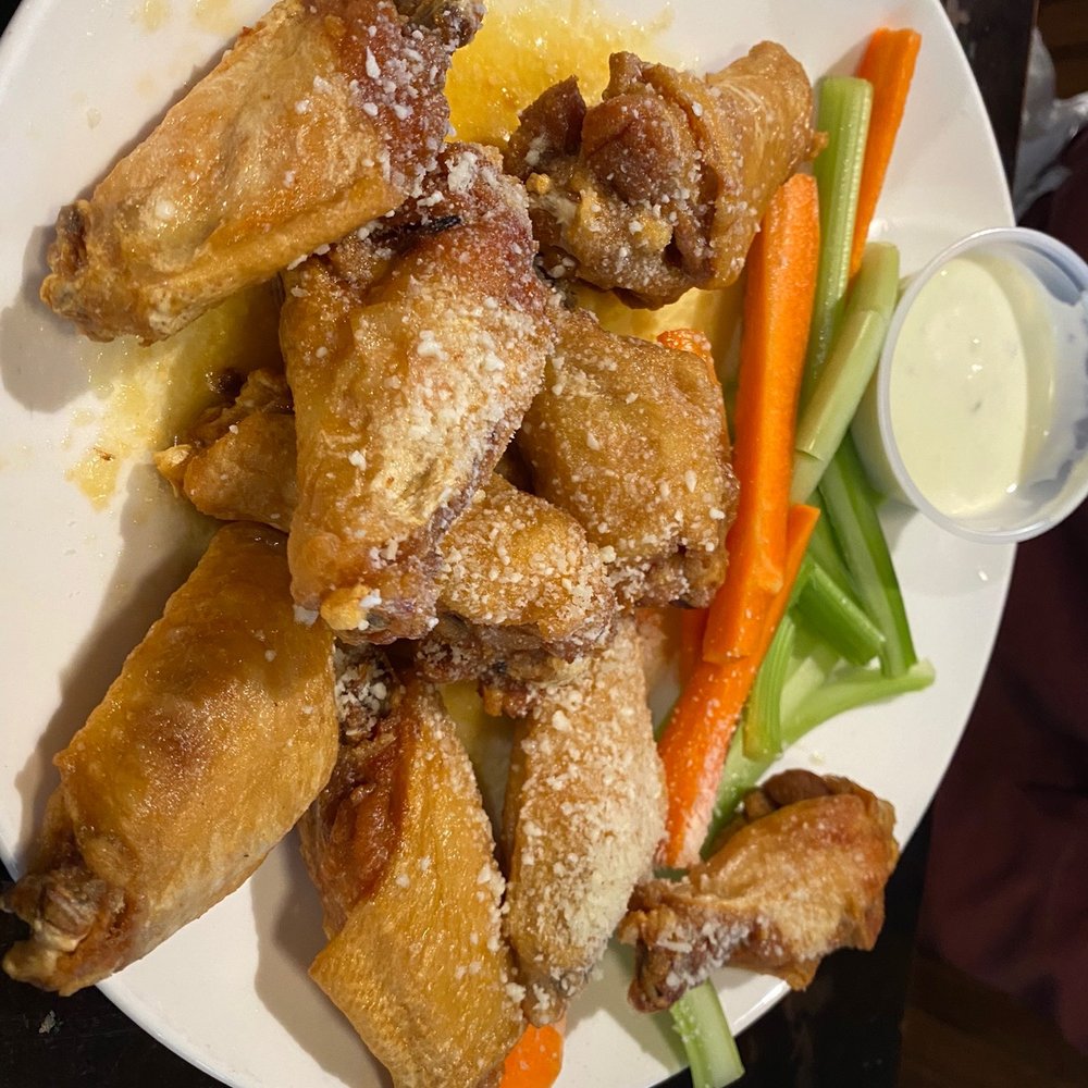 Edwards Restaurant & Lounge - Garlic parmesan wings - American Near Me - New Castle, Pennsylvania