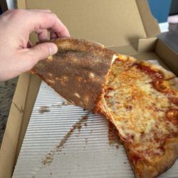 Pizzeria 081 - Under Crust