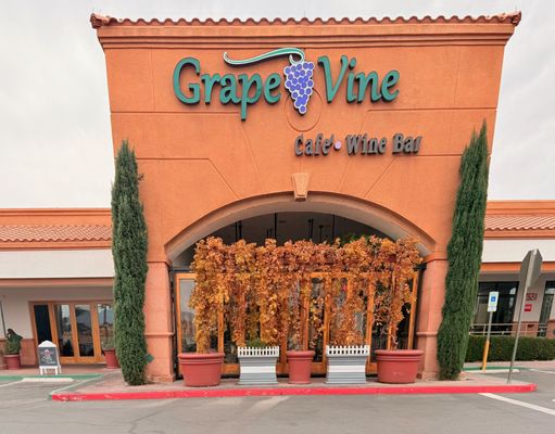 Grape Vine Cafe and Wine Bar by null