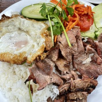 Berni Vietnamese Restaurant - Suon Nuong - Charbroiled Pork Chop With rice and egg - Vietnamese Near Me - San Antonio, Texas