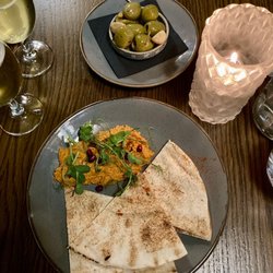 The Lion Wendlebury - Houmous starter with pomegranate seeds and Italian flatbread £5.95