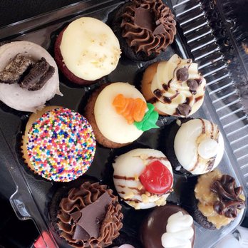 Smallcakes - Cutest little cupcakes! So delicious! - Cupcakes Near Me - Winter Park, Florida Smallcakes - Cutest little cupcakes! So delicious! - Cupcakes Near Me - Winter Park, Florida