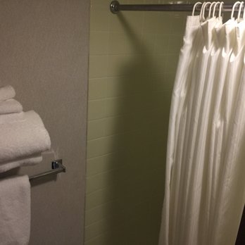 Lodge at Henry Horton - Small shower and bathroom area. - Hotels Near Me - Chapel Hill, Tennessee Lodge at Henry Horton - Small shower and bathroom area. - Hotels Near Me - Chapel Hill, Tennessee