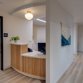 Mark Graham, DDS - Wrapping around the front desk checkout spot. - General Dentistry Near Me - Danville, California Mark Graham, DDS - Wrapping around the front desk checkout spot. - General Dentistry Near Me - Danville, California
