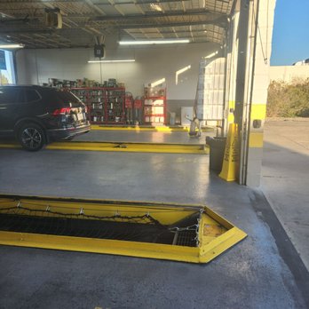 Oil Changers - Oil Change Stations Near Me - El Paso, Texas Oil Changers - Oil Change Stations Near Me - El Paso, Texas