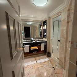 The Ritz-Carlton, Berlin