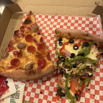 Palms Pizza - Pizza Near Me - Las Vegas, Nevada
