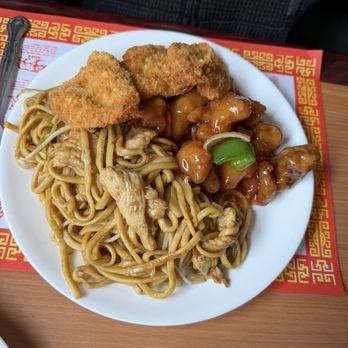 Ming Sing Chinese Restaurant - No. 2 Special Combination Plate - Chinese Near Me - Lodi, California
