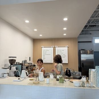 The Well - bar area - Coffee & Tea Near Me - Kailua, Hawaii The Well - bar area - Coffee & Tea Near Me - Kailua, Hawaii