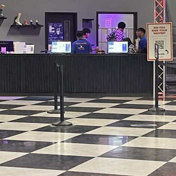 Sky Zone Trampoline Park - Two weeks ago these workers did nothing but screw around. - Trampoline Parks Near Me - Nampa, Idaho Sky Zone Trampoline Park - Two weeks ago these workers did nothing but screw around. - Trampoline Parks Near Me - Nampa, Idaho