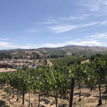 Trinitas Cellars - Wine Tasting Room Near Me - Napa, California