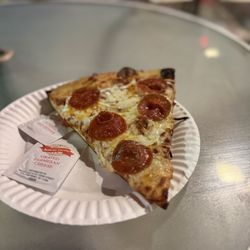 New York  Pizzeria - Slice pepperoni