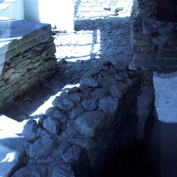 Musée Vitrine Archéologique - Case Gauloise