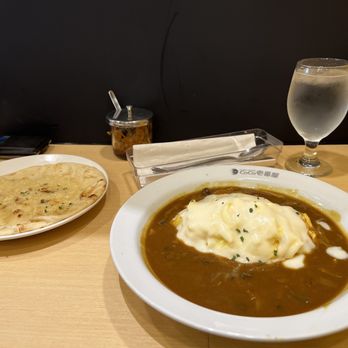 CoCo Ichibanya - Garlic Naan, Cream and Mushroom Omelette with Pork Curry - Japanese Curry Near Me - Frisco, Texas