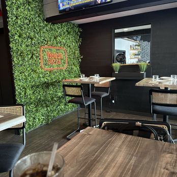 Tralia Pizza - Pizza Near Me - Sarasota, Florida