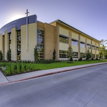 St. Pius X High School - White Family Center for the Sciences & Media - G. Lyon Photography - Middle Schools & High Schools Near Me - Houston, Texas St. Pius X High School - White Family Center for the Sciences & Media - G. Lyon Photography - Middle Schools & High Schools Near Me - Houston, Texas