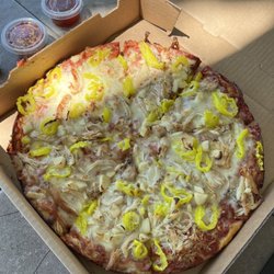 Bell's Greek Pizza - Mediterranean chicken pizza with garlic instead of onions