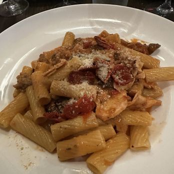 Cooper’s Hawk Winery & Restaurant - Country Rigatoni - Wine Bars Near Me - Algonquin, Illinois