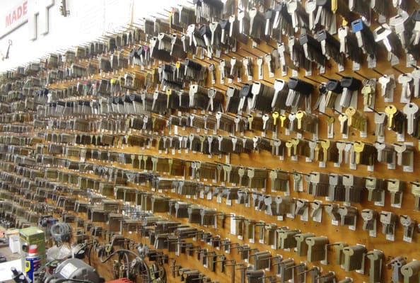 ARROW LOCKSMITHS Updated September 2025 16 Photos 431 Clifton Ave L