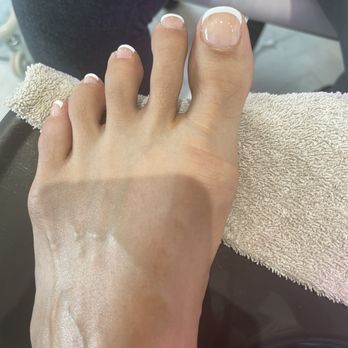 Gloss Nail Bar - Gel "Nu me" pedicure. - Waxing Near Me - Lake Wylie, South Carolina