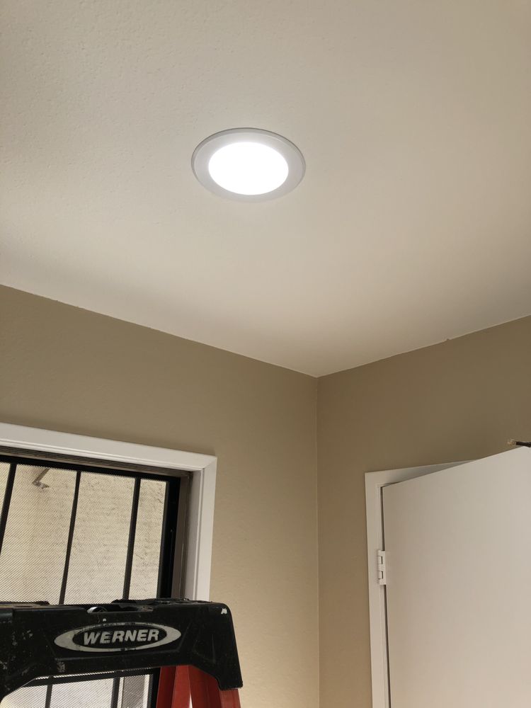 Slide of Expert Electrician