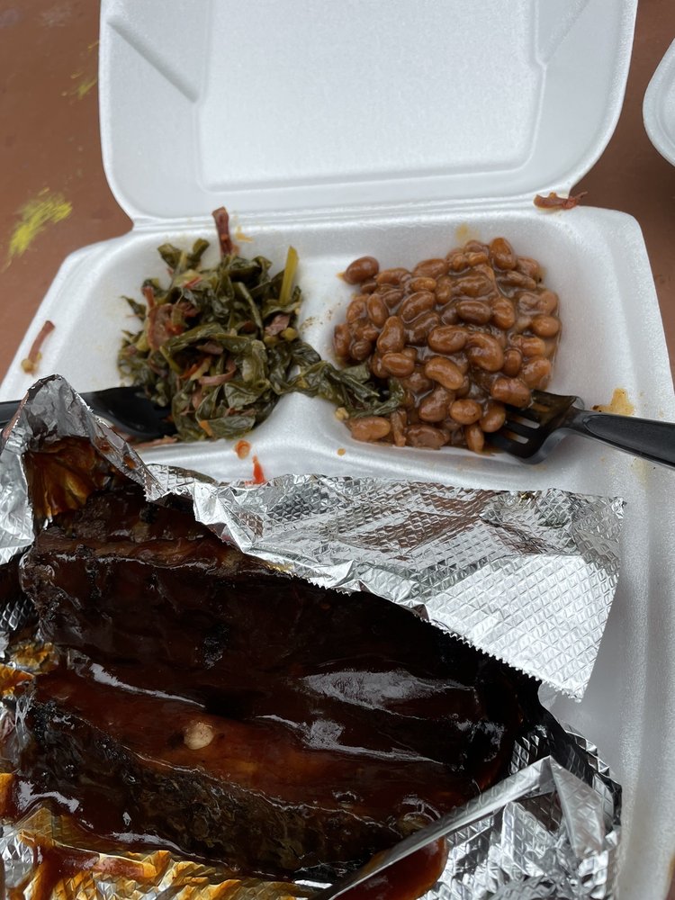 Ribs In LA Logo