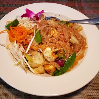 Sala Thai Street Food - Pad Thai veg/tofu - Thai Near Me - Bloomfield, Connecticut