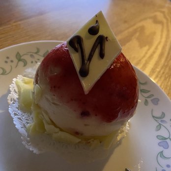 Divine Desserts - Strawberry - Bakeries Near Me - Loomis, California Divine Desserts - Strawberry - Bakeries Near Me - Loomis, California