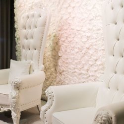 Etage Events - Check out our throne chairs. Perfect for Weddings and Quinceaneras.