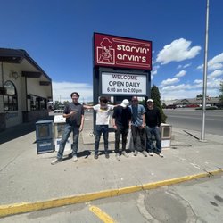 Starvin' Arvin's - Sign
