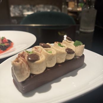 Cino - Cino tiramisu - Italian Near Me - Honolulu, Hawaii