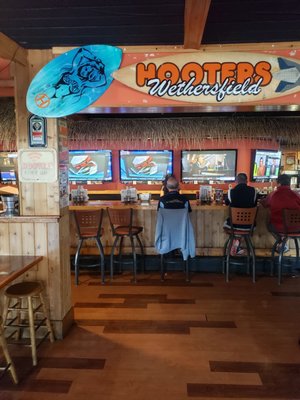 Hooters by null