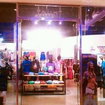 Taunt - Taunt high end fashion boutique - Accessories Near Me - Gulfport, Mississippi Taunt - Taunt high end fashion boutique - Accessories Near Me - Gulfport, Mississippi