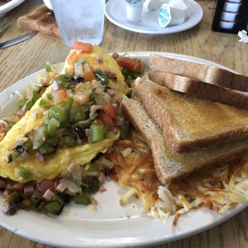 The Calabama Restaurant - Southwestern Omelette- SOO GOOD! - American Near Me - Franklin, Arkansas The Calabama Restaurant - Southwestern Omelette- SOO GOOD! - American Near Me - Franklin, Arkansas